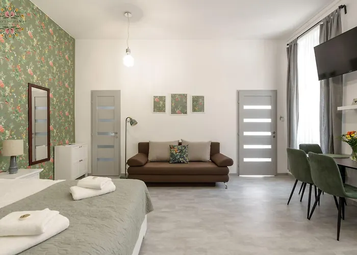 Gabby\'S Hideaway Central Budapest